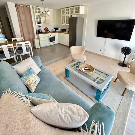 One Bedroom In Alto K107 Апартаменти Адехе